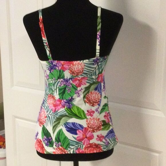 *Sale* Island Escape Floral Tankini - Picture 2 of 5